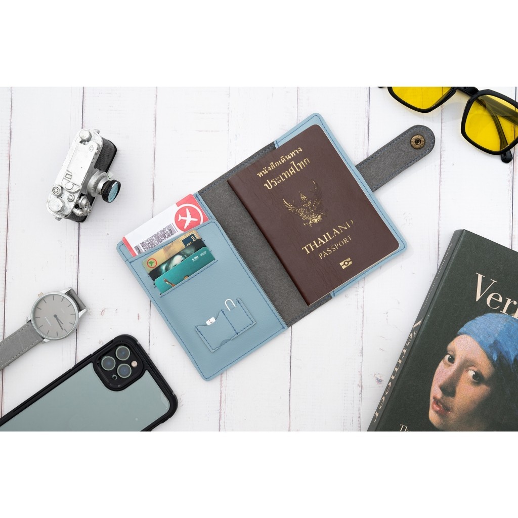 Thirin passport holder กระเป๋าใส่หนังสือเดินทาง ปกพาสปอร์ต