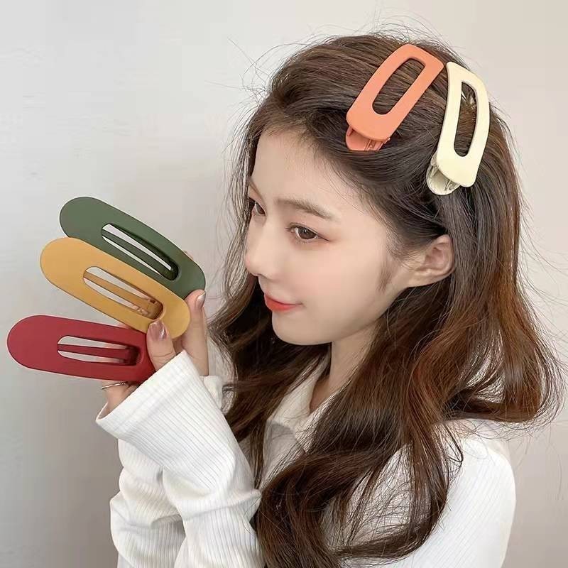 สีทึบเรซิ่นที่ไร้รอยต่อกิ๊บผู้หญิงสไตล์เกาหลี อิน ขนาดใหญ่ BB คลิปที่เรียบง่ายและทันสมัย ใบเรียกเก็บเงินเป็ด คลิปอุปกรณ์ผม