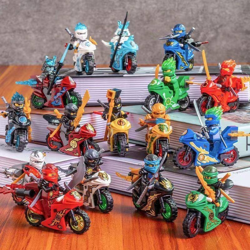 เข้ากันได้กับเลโก้ Ninjago Golden Lloyd Motorcycle Building Blocks Set - ของเล่นก่อสร้างสุดเท่สําหรับเด็กผู้ชาย - ของขวัญที่สมบูรณ์แบบสําหรับเด็ก