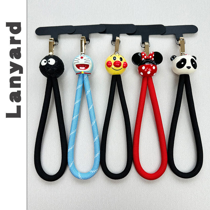 [อัตราการซื้อซ้ํา78%] ตุ๊กตาแพนด้าน้อยน่ารักโทรศัพท์มือถือเชือกเส้นเล็กสายรัดข้อมือเชือกสั้นมือแบกโซ่คลิปการเชื่อมต่อแบบพกพาแบบพกพาทนต่อการช