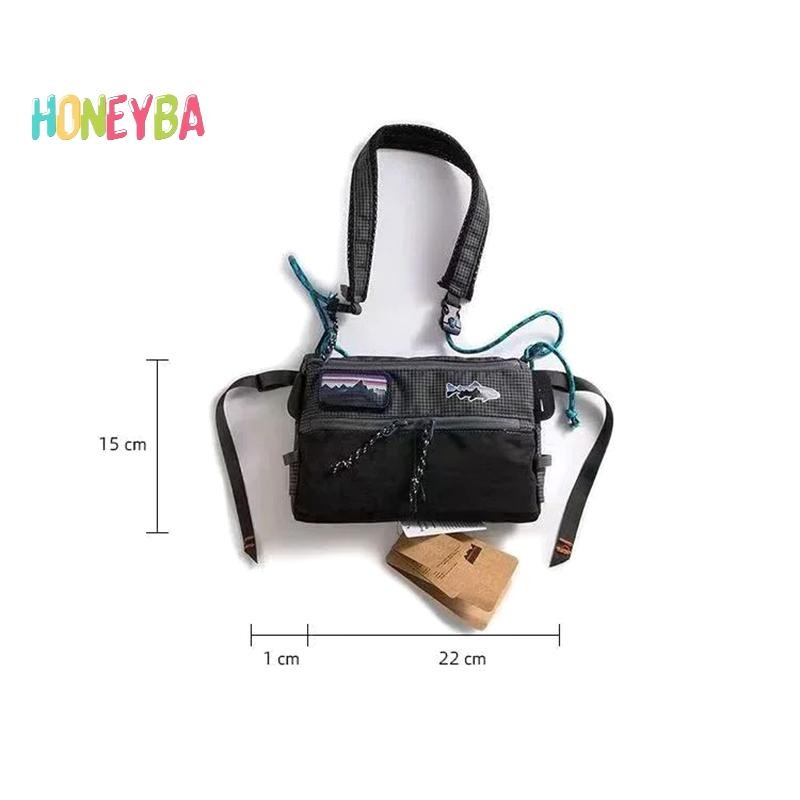<Honeyba> 2025 ใหม่ผู้ชายแฟชั่นกระเป๋าสะพายไหล่ลําลองขนาดใหญ่ความจุกระเป๋าซองจดหมายคุณภาพสูงแฟชั่นกระเป๋าCrossbody Nice
