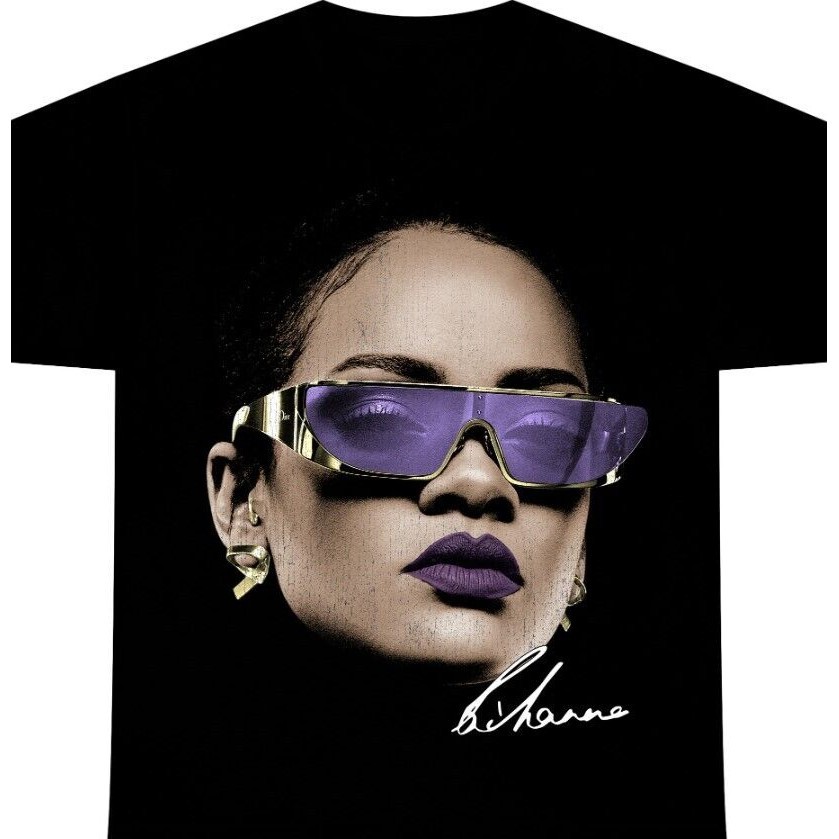 Rihanna Singer เสื้อยืดแขนสั้น Unisex