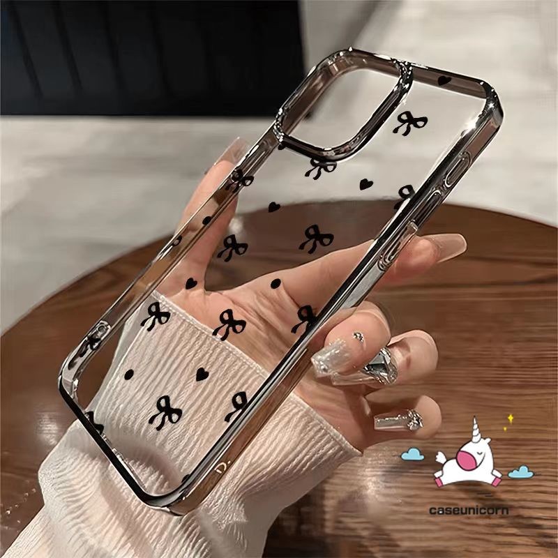 Vintage การ์ตูน Bow Love Heart น่ารัก Hello Kitty แท็กสําหรับ IPhone 15 16 13 11 12 14 Pro Max 7Plus XR 7 14 16 8 15 Plus X Xs Max SE 2020 หรูหราชุบเลนส์กรอบกรณี