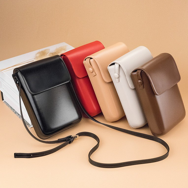 (w181)กระเป๋าสะพายข้างผู้หญิง หนังPVCอยู่ทรง ผิวเงางาม vgetbag