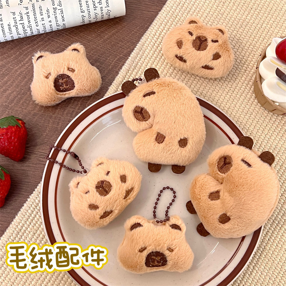 Capybara ตุ ๊ กตาผ ้ ากํามะหยี ่ จี ้ เข ็ มกลัดเสื ้ อผ ้ ากระเป ๋ าตกแต ่ ง