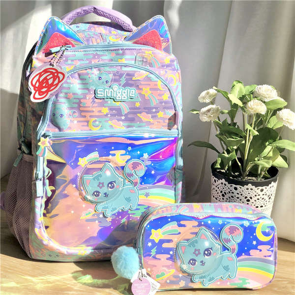 backpack กระเป๋า smiggle Smiggle แมวอวกาศสีม่วงอ่อนนักเรียนชั้นประถมศึกษาปีที่2-6กระเป๋าเป้สะพายหลังกระเป๋าใส่ดินสอเด็กชุดของขวัญ