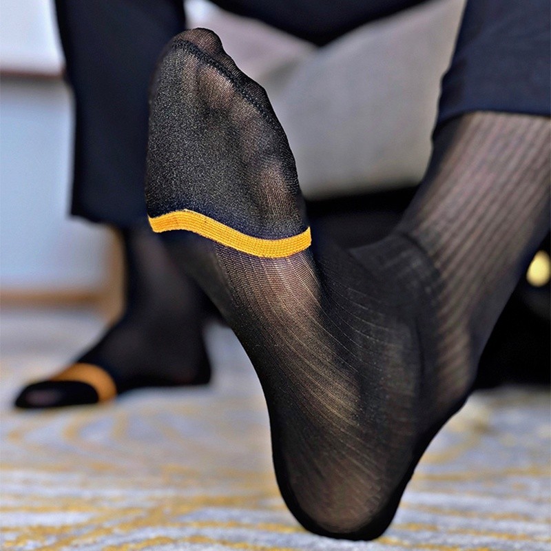 ถุงเท้าผู้ชายบางธุรกิจอย่างเป็นทางการถุงเท้าหลอด Breathable Toe Golden Line สบาย