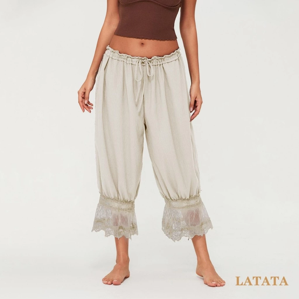 (จัดส่งในกรุงเทพฯ)Latata-Womens Cropped Pants Loose Mid Rise Patchwork Lace Lantern Pants Casual Streetwear