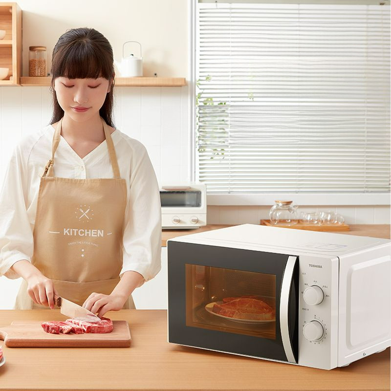 หม้ออบไมโครเวฟโตชิบา 20 ลิตร แบบหมุน ปรับกำลังไฟฟ้าได้ 5 ระดับ หมุนได้ เครื่องทำความร้อนสม่ำเสมอ เคร