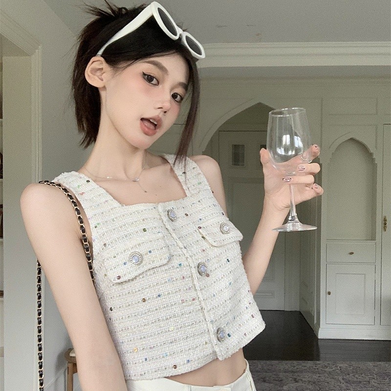 SuySuy พร้อมส่ง เสื้อกล้าม ผ้าทวิต คอเหลี่ยม ครอปลำลอง มีกระดุม แต่งกระเป๋า2ข้าง แฟชั่นฤดูร้อน