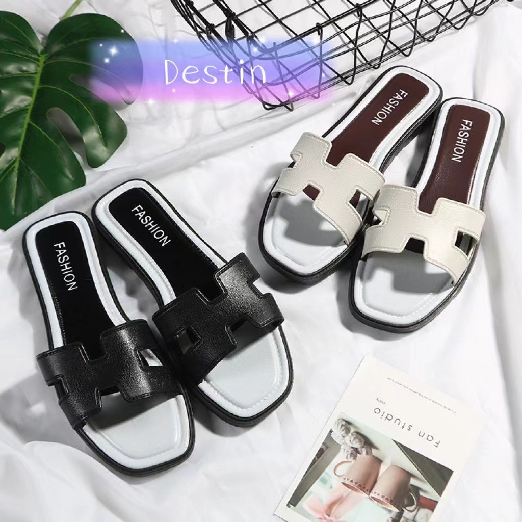 Destin พร้อมส่งจากไทย (LT-ASH) รองเท้าแตะผู้หญิง ราคาถูก ยางนิ่ม แฟชั่นผู้หญิง H สีพาสเทลพื้นเรียบ