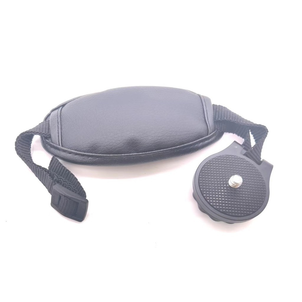 1pcs Hand Grip สําหรับ Nikon D610 D600 D500 D5600 D5500 D3400 D3300 D5 D4 D7500 D7200 D7100 D810 D80