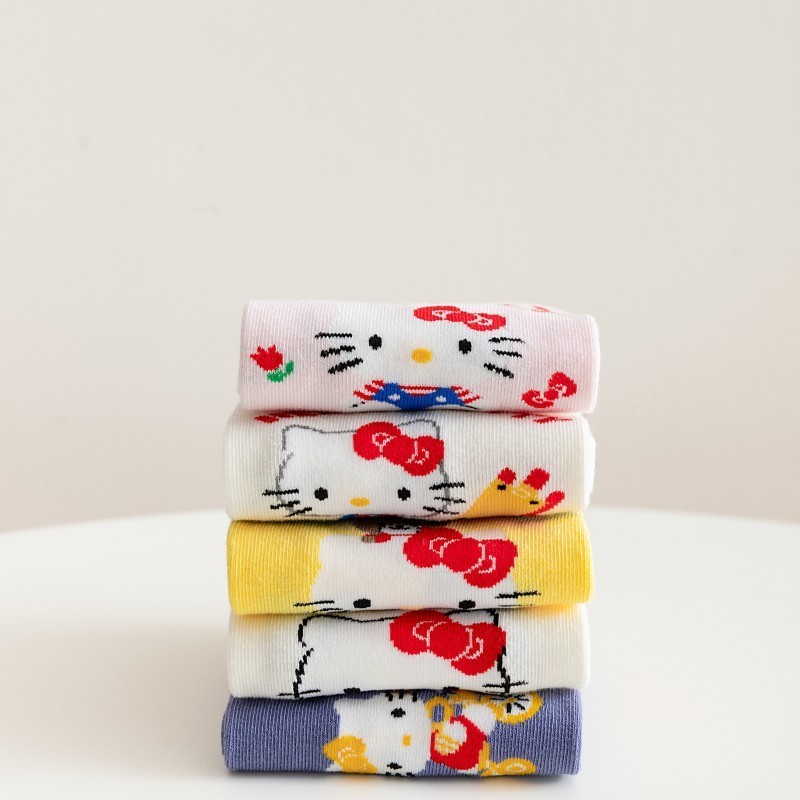 SANRIO 5คู่การ์ตูนktถุงเท้าผู้หญิงอะนิเมะsanrioถุงเท้าสั้นเป็ดน่ารักสไตล์วิทยาลัยถุงเท้าผ้าฝ้ายkuromi Girls