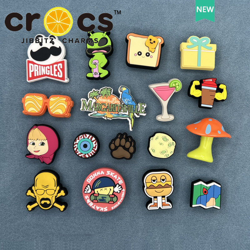 Jibbitz crocs charms รองเท ้ าหัวเข ็ มขัดอุปกรณ ์ เสริมรองเท ้ าสนุกการ ์ ตูน DIY อุปกรณ ์ เสริมรองเท ้ า