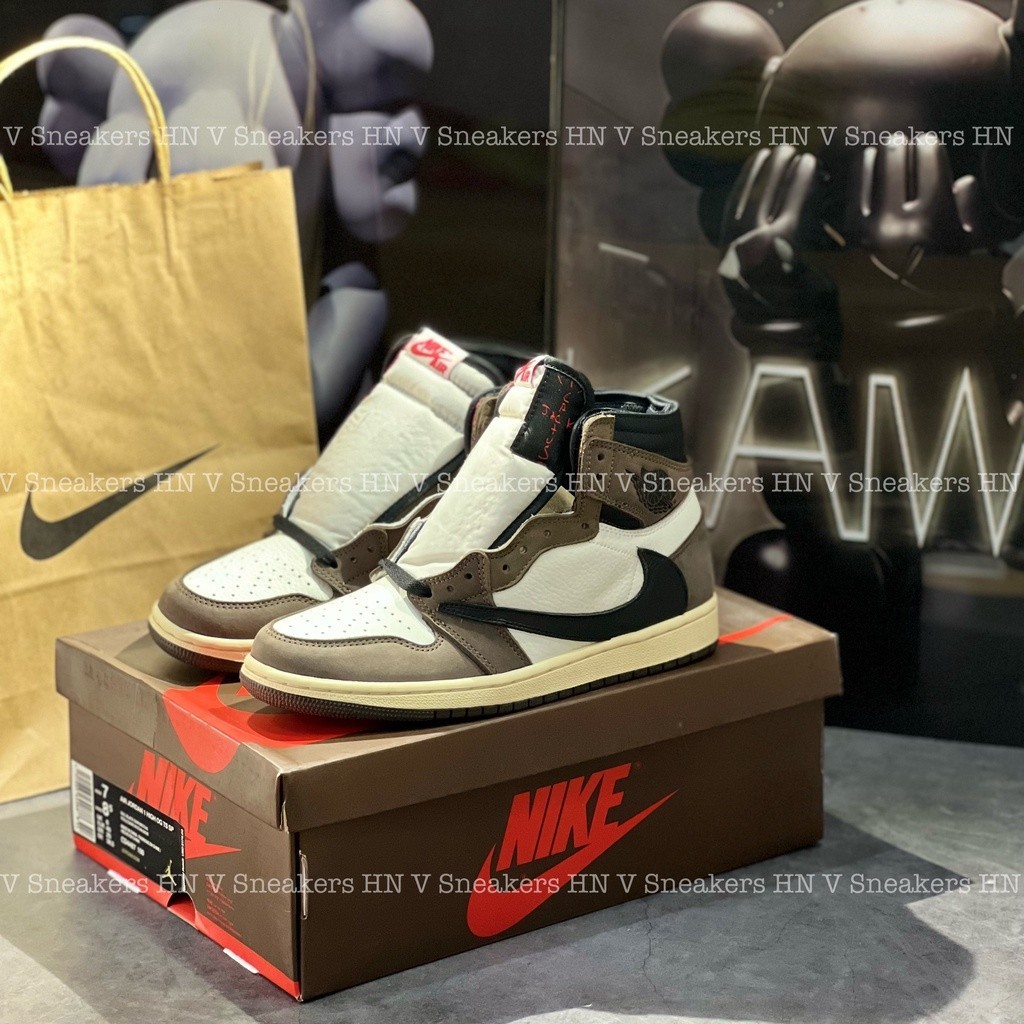 热卖 Air Jordan 1 High Travis Scott รองเท้าผ้าใบรุ่นพรีเมี่ยมในหนังวัวแท้สีเขียวมอส