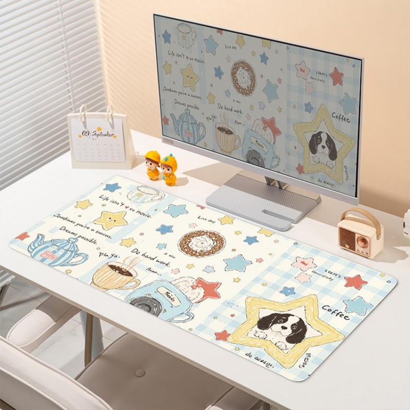 ภาพประกอบแผ่นรองเมาส์สุนัขแผ่นรองโต๊ะขนาดใหญ่สาวแผ่นรองโต๊ะทํางานสํานักงานที่มีมูลค่าสูงในครัวเรือนแป้นพิมพ์คอมพิวเตอร