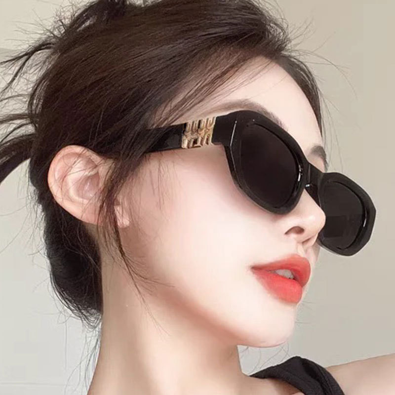สี่เหลี่ยมผืนผ้าขนาดเล็กแว่นตากันแดดผู้ชายผู้หญิงสแควร์แว่นตา Travel Shades Vintage Retro UV400