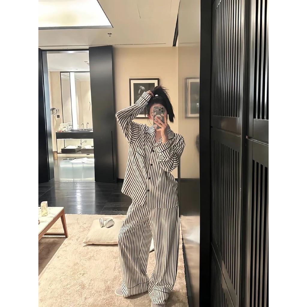 ชุดนอนผ้าฝ้ายลายทางแขนยาวหลวมสำหรับผู้หญิง OOTD
