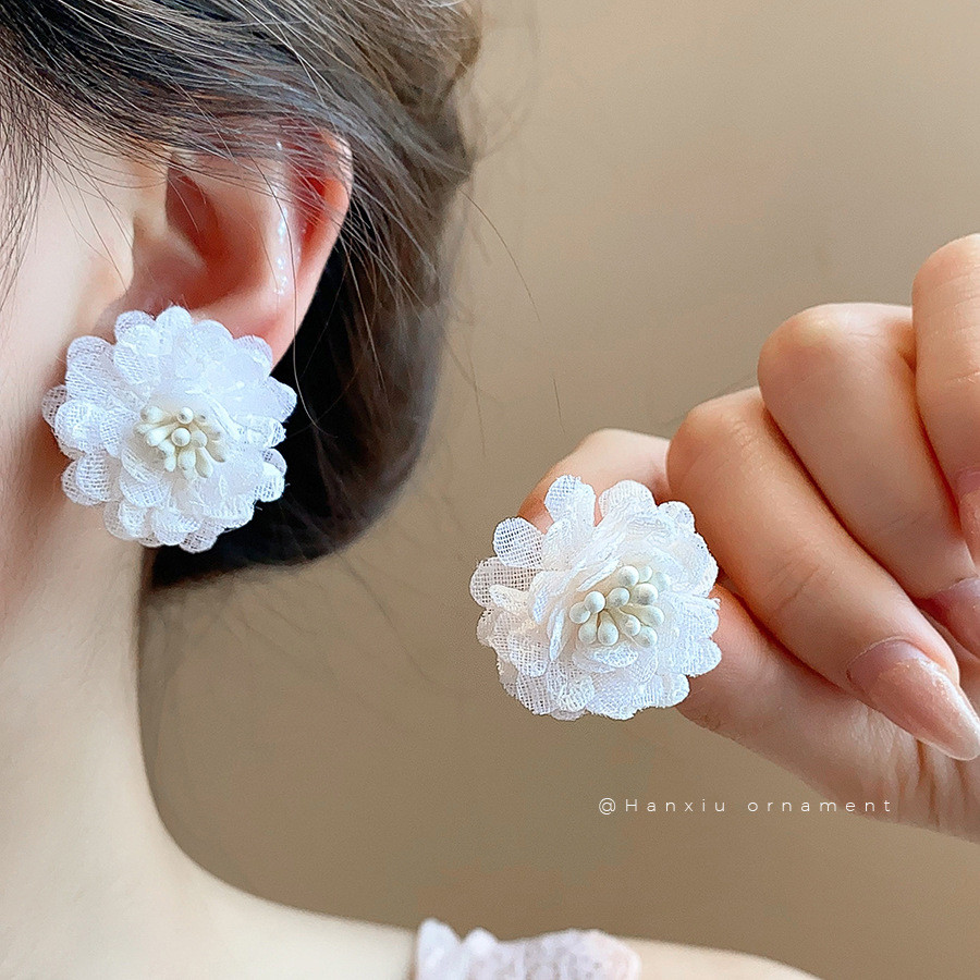 [Jewbeauty]ต่างหูดอกไม้ผ้า Silver Pin Ultra Fairy สําหรับผู้หญิง ต่างหูฝรั่งเศสหรูหราหรูหรา เครื่องประดับพร็อพแฟชั่น