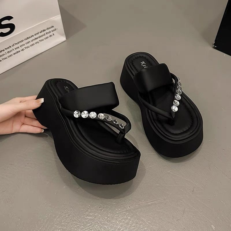ซิลเวอร์เพิ่มความสูง Rhinestone Flip Flop ผู้หญิงฤดูร้อนสวมใส่ 2025 ใหม่หนาพื้นชายหาดรองเท้าแตะ - รูปที่ 2