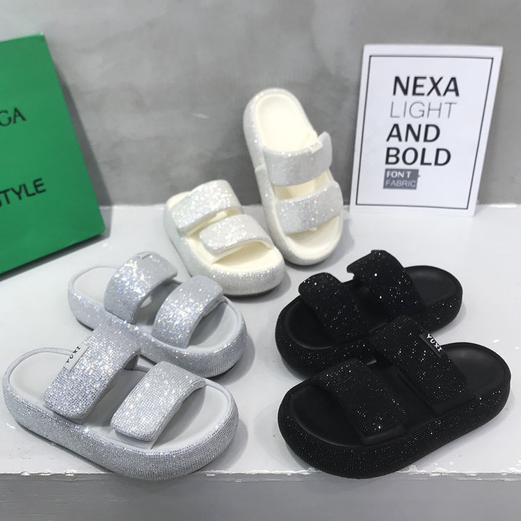 2024 ฤดูร้อนสไตล์ใหม่ Small Man 7 มัฟฟินด้านล่าง Rhinestone Flip-Flops ผู้หญิง Casual All-Match หนา Soled ของแท้หนัง Slipp