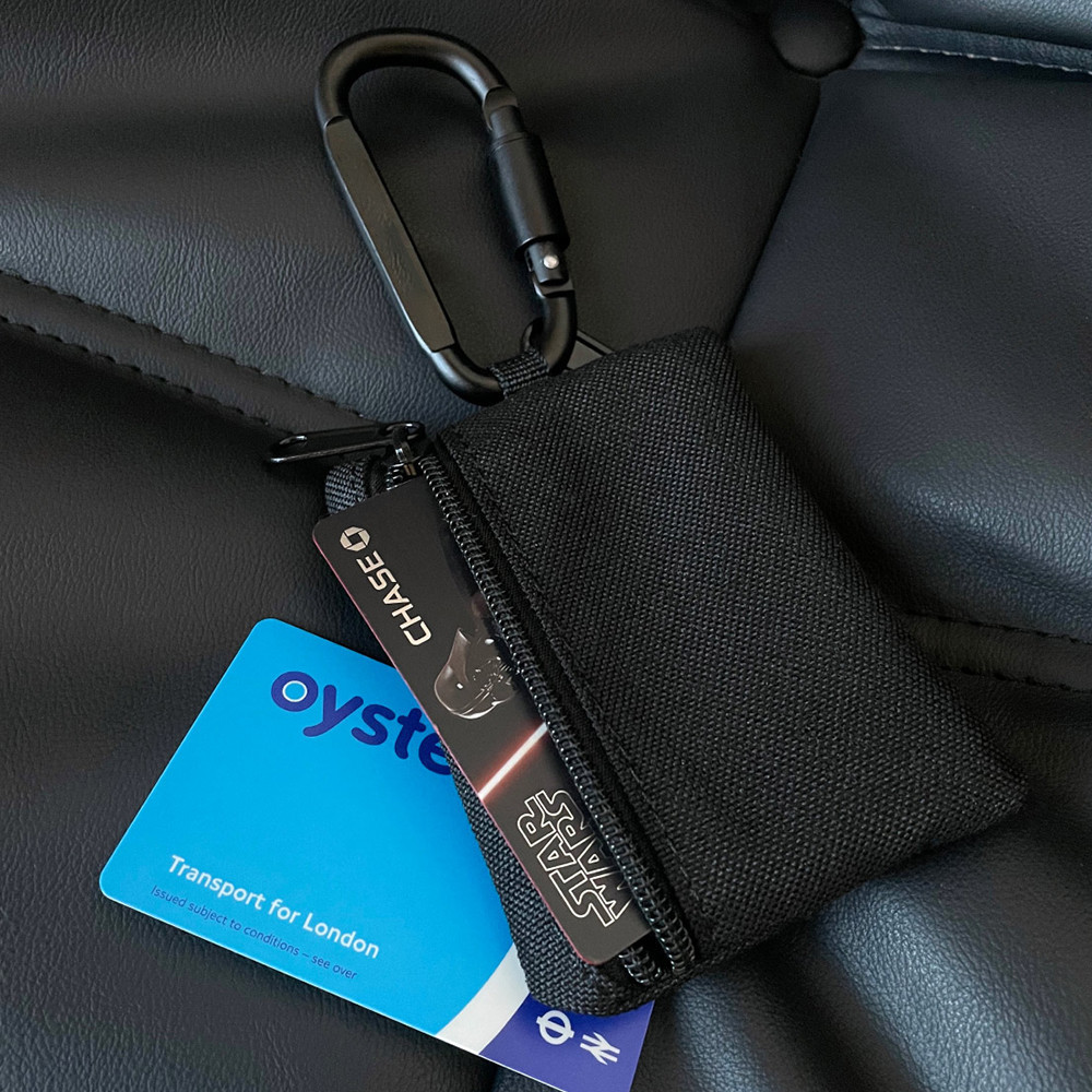 Multifunctional Mini Zipper กระเป ๋ าใส ่ เหรียญผู ้ ชายผู ้ หญิง Bank Card ID Card พวงกุญแจกีฬากระเป ๋ าสตางค ์