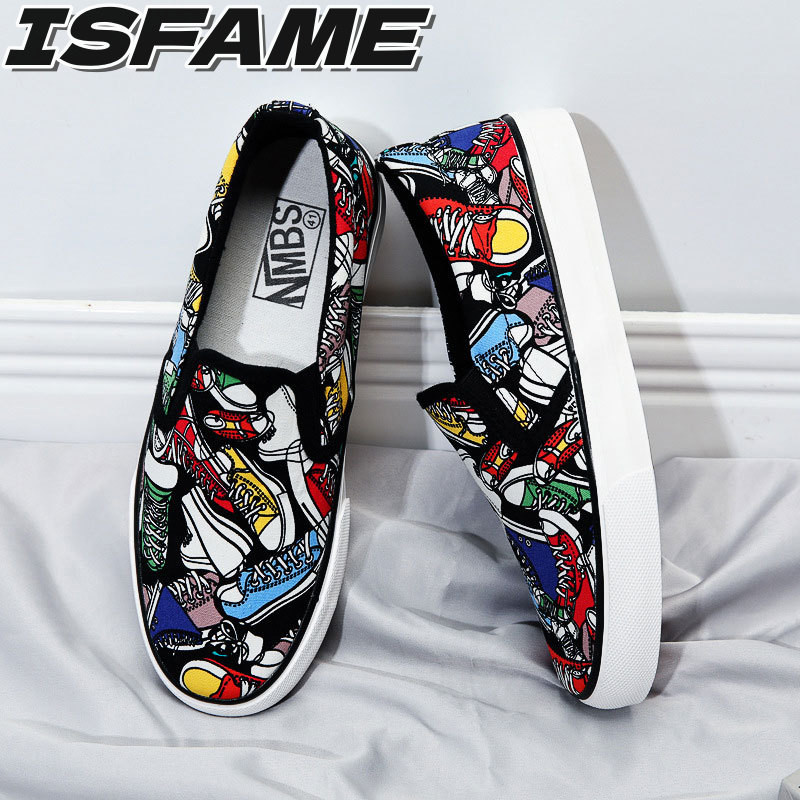 ISFAME รองเท ้ าลําลองผู ้ ชายเวอร ์ ชั ่ นเกาหลีใหม ่ ของแฟชั ่ นกราฟฟิตีบุคลิกภาพรองเท ้ าผ ้ าใบลําลองแบน