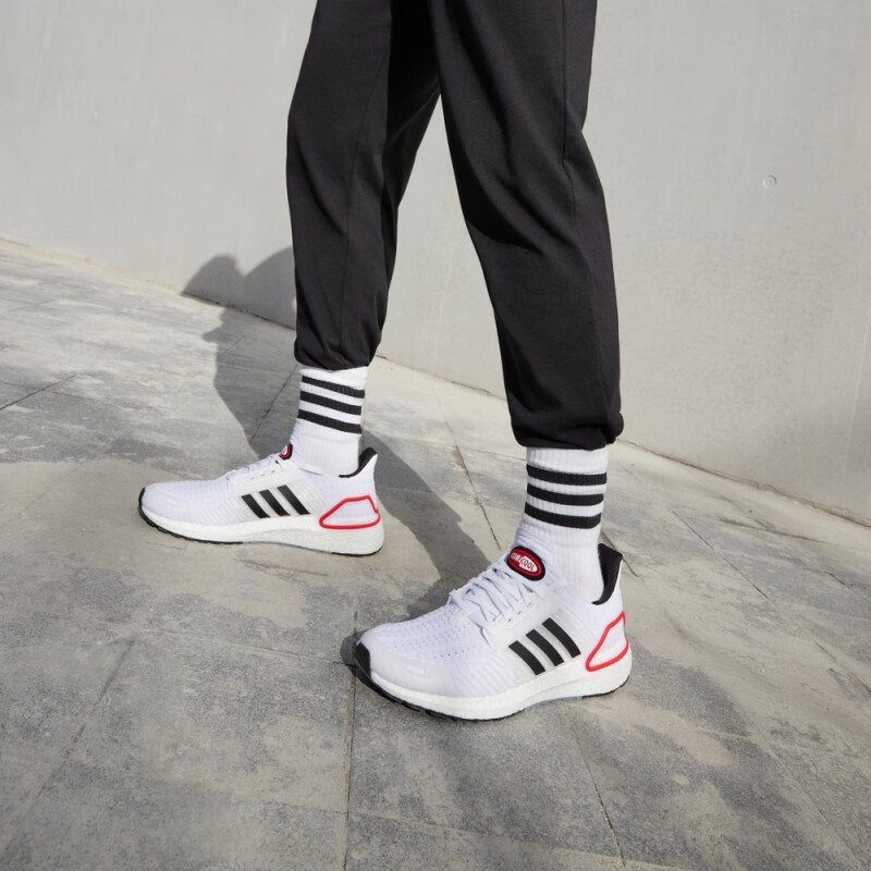 [ Trady Stock Fast Shipping ] adidas ULTRABOOST CC _ 1 DNA Casual รองเท ้ าวิ ่ งสบาย adidas Light Sports White/Black/Red 42 ( 260mm
