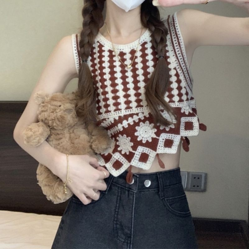 Glassy Sky พร้อมส่ง เสื้อกล้ามผ้าถัก แขนกุดกลม ครอปเรีย ทรง Smooth Cut เสื้อยืดผู้หญิง (C642) - C