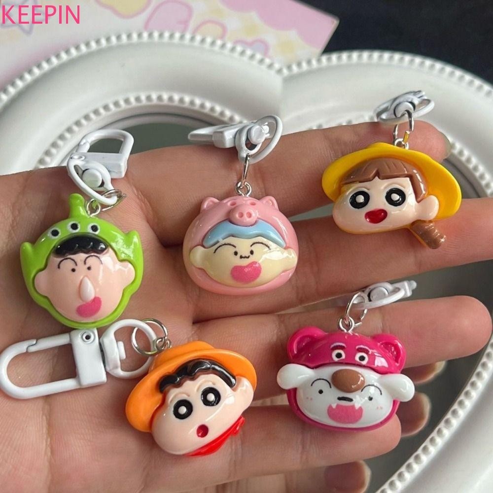 Keepin พวงกุญแจเครยอนชินจัง, Futaba อนุบาล HimawarigumiLotso Backpack Decor, การ์ตูน Boochan Sakurada Nene Alien Shinnosuke Key Chain คู่