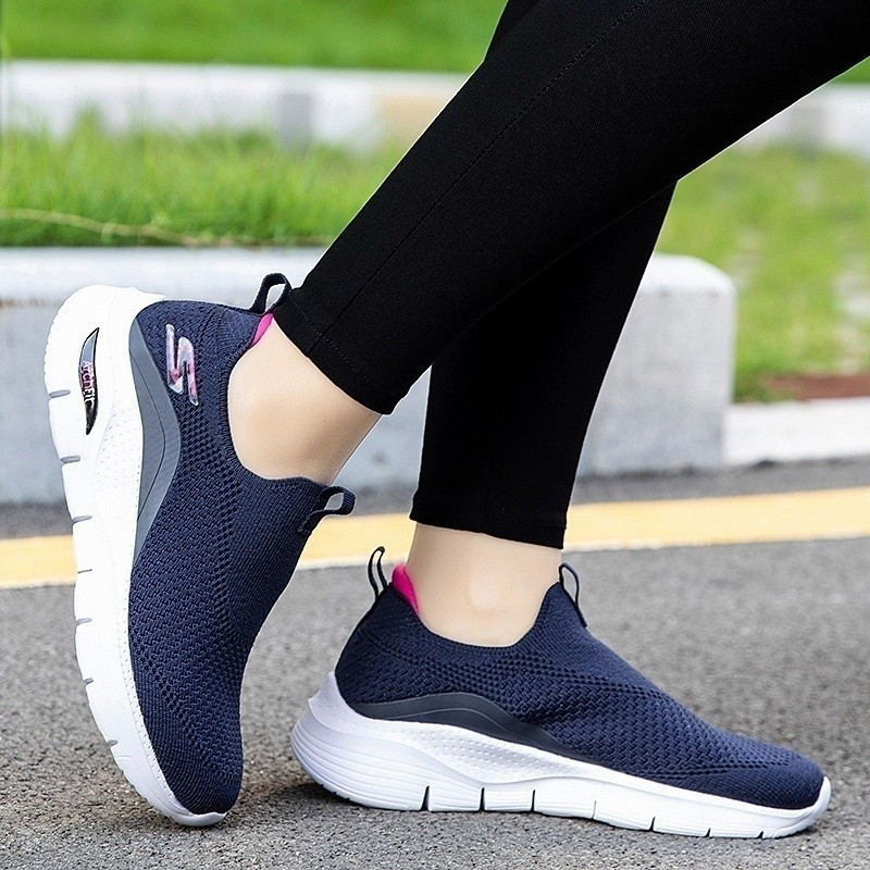 รองเท้าผู้หญิง - Kasut Wanita Nyaman & Ringan SKERCHERS_ARCH-FIT*รองเท้าผ้าใบตาข่ายระบายอากาศน้ำหนักเบาสำหรับออกกำลังกายกลางแจ้ง 232041 ถุงเท้าของขวัญฟรี รีบหน่อย! UKSN ZQZ4.