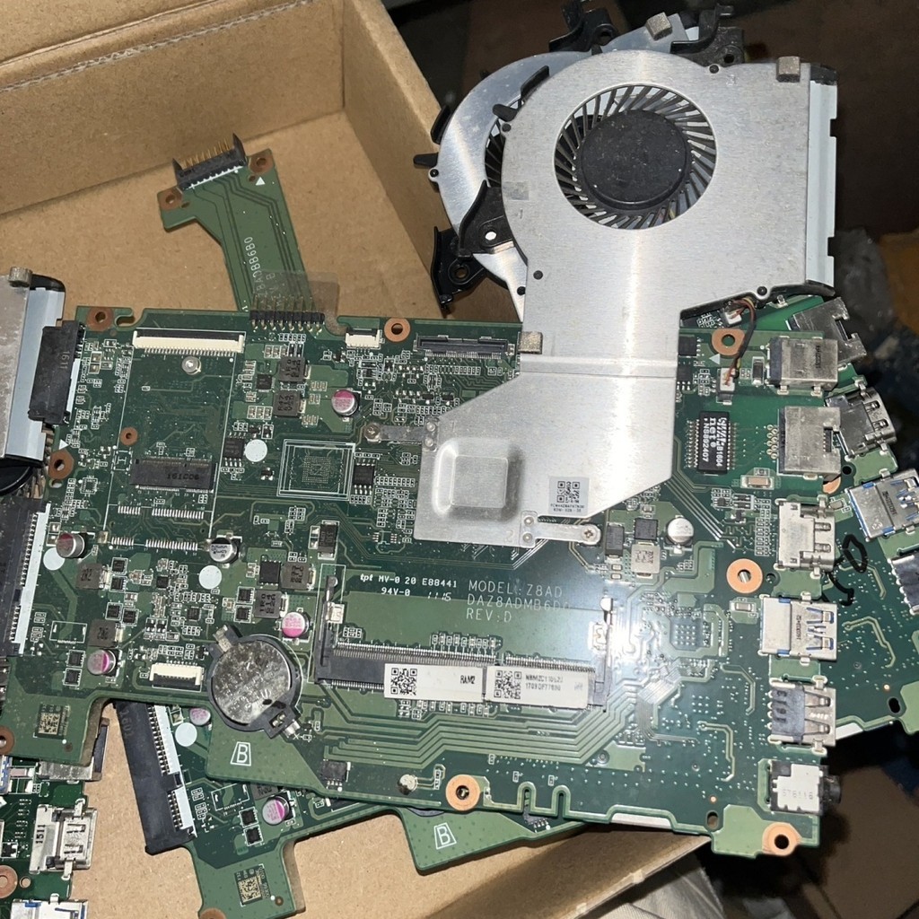 ราคาถูกเมนบอร์ดโน้ตบุ๊ก Acer ES1-431 N15Q5 DAZ8ADMB6D0 Z8AD