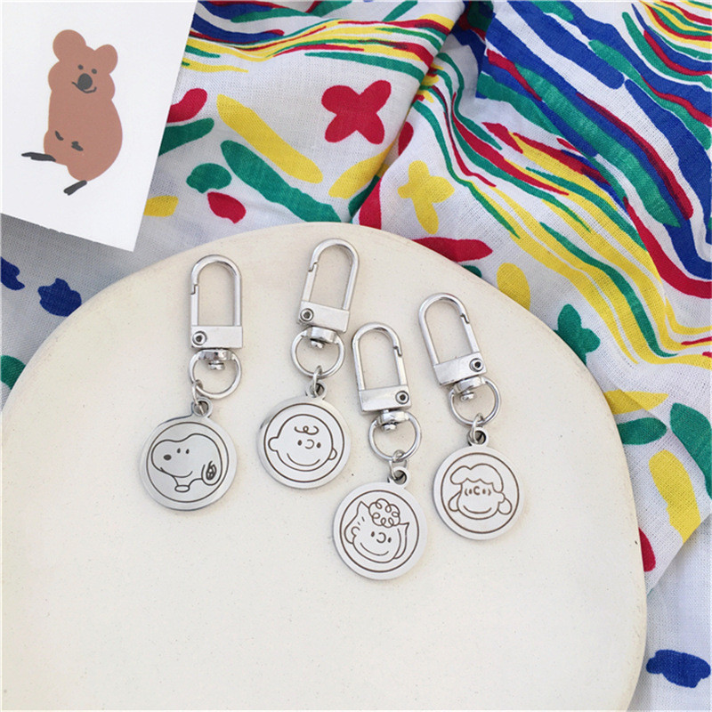 จี้พวงกุญแจ Snoopy เหล็กไทเทเนียมสร้างสรรค์ Ins อุปกรณ์เสริมน่ารัก