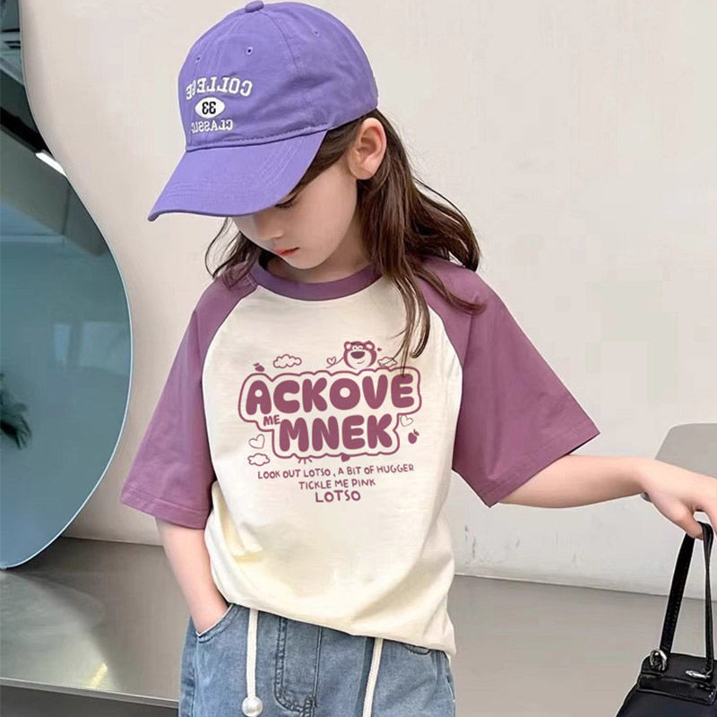 เสื้อยืดแขนสั้น ผ้าฝ้ายแท้ พิมพ์ลายการ์ตูนหมีสตรอเบอร์รี่ สําหรับเด็กผู้หญิง