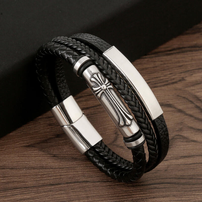 Retro Gothic แฟชั่นผู้ชาย Cross Emblem Multi Layered หนังสีดําแม่เหล็กหัวเข็มขัดสร้อยข้อมือเครื่องประดับอุปกรณ์เสริม