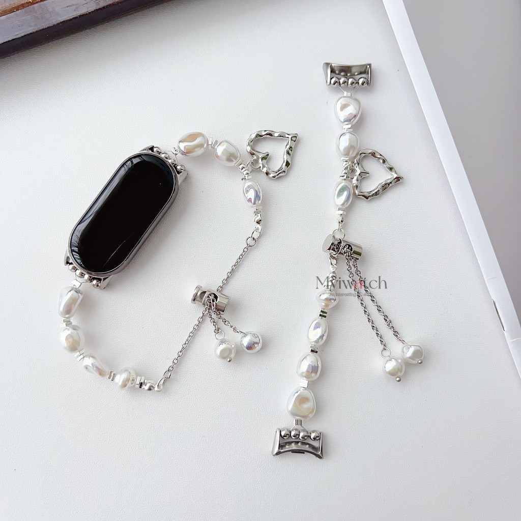 Love จี้เพิร์ลโซ่โลหะสําหรับ Xiaomi Mi Band 9 8 7 6 5 4 3 แฟชั่นสบายๆเลดี้สร้อยข้อมือโซ่สบายสําหรับ Mi Band 8 Pro สายคล้อง