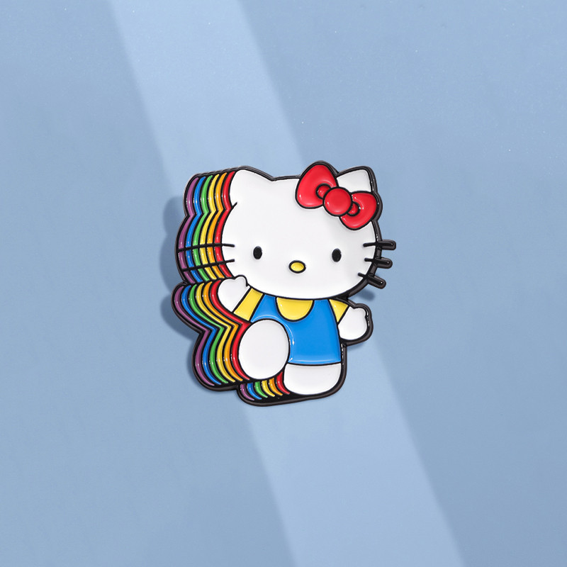 การ์ตูนที่มีสีสัน Hello Kitty เข็มกลัดน่ารัก Sanrio Cat Pins ป้ายปกอะนิเมะโลหะ Pin เครื่องประดับของขวัญสําหรับเพื่อน
