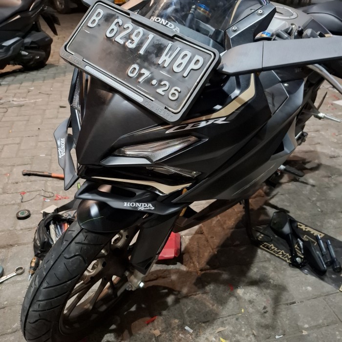MERAH CBR 150R CBR150R Sporty Fiber Winglet Black White Red Blue - สีดําด้าน