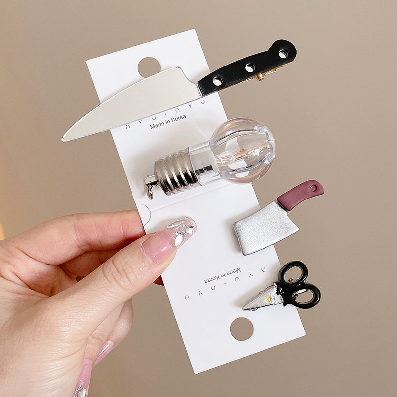 สนุกและตลก Hairpin จําลองกรรไกรหลอดไฟขนาดเล ็ ก Hairpin Headwear หญิงด ้ านหน ้ าผาก Bangs หักผมคลิปอุปกรณ ์ เสริมผม