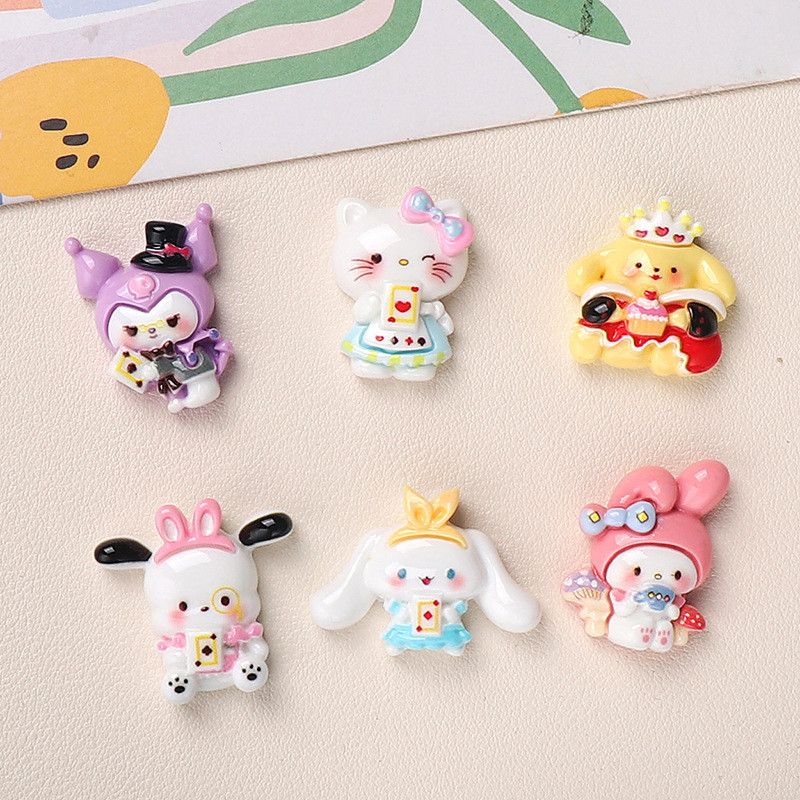 10 ชิ้นน่ารัก San Rio พร้อม Magic Poker เรซิ่น Charms สําหรับ DIY (5-24)