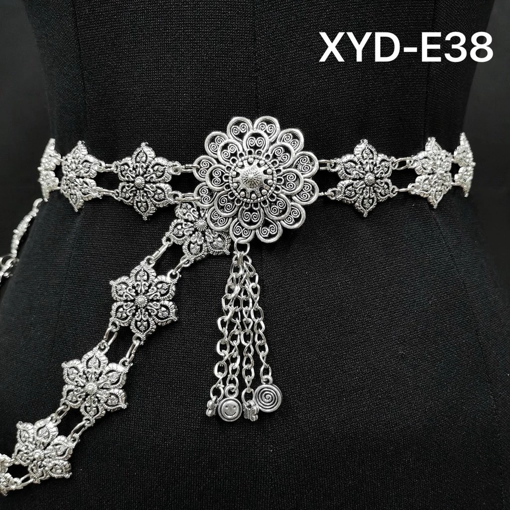 Vintage jewelry เครืองประดับโบราณเข็มขัดดอกไม้อีสานชุดล้านนาไทหัวเข็มขัด สีเงิน thai belts