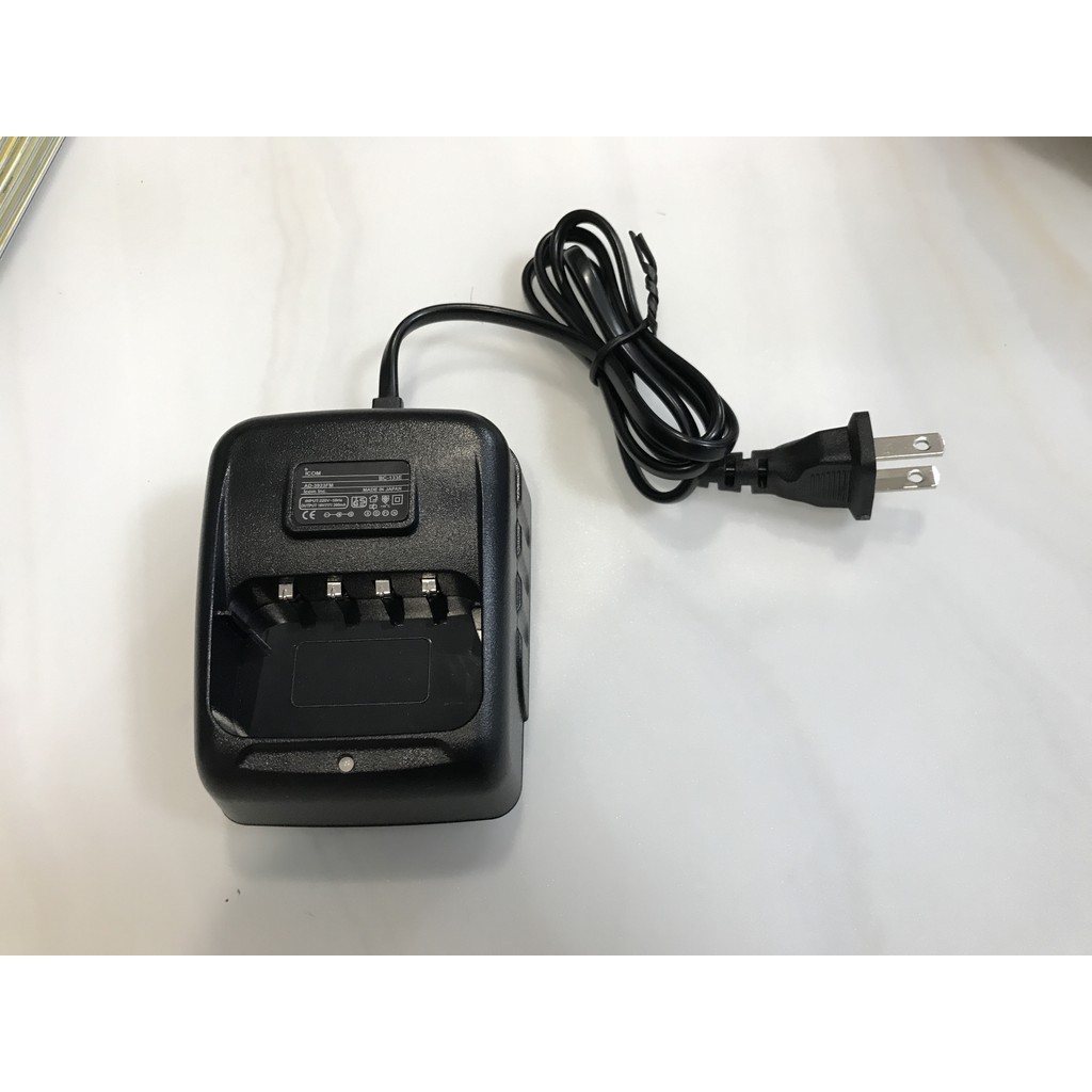 เครื่องชาร์จสําหรับวิทยุ Icom V85