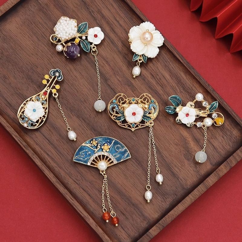 เข็มกลัดโบราณ Palace Temperament Elegant Pearl Pin Cheongsam กดปก Hanfu อุปกรณ์เสริม Corsage