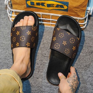 รองเท้าแตะ ผู้ชายสไตล์ 2025 สไตล์ใหม่ฤดูร้อนสวมใส่ด้านนอก ถน…