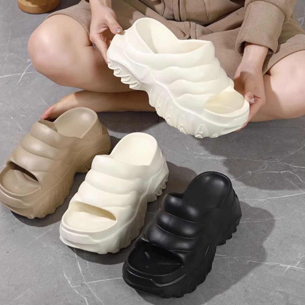 รองเท้าผู้หญิงส้นหนา สไตล์ใหม่ ใส่สบายสำหรับฤดูร้อน