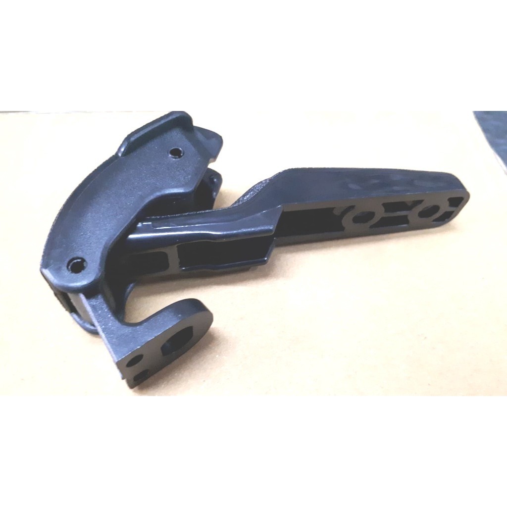 SPRY  ตัวล็อคกระจกแคป NISSAN นิสสัน BIG-M big-m TD BDI Frontier ฟรอนเทียร์ D21 D22 สีเทา D19 H