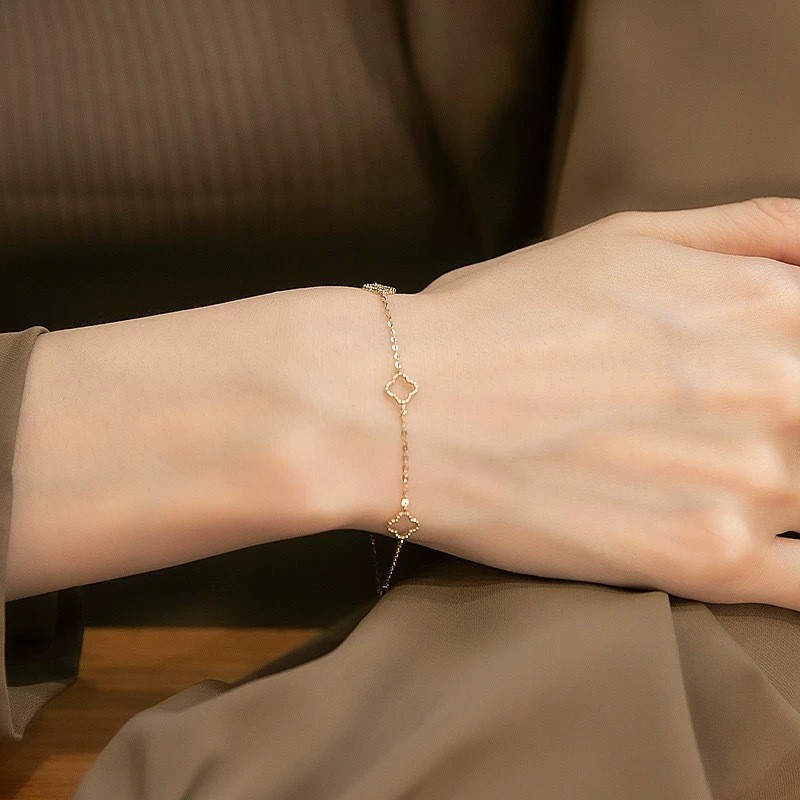 Venorix เงินแท้925 เคลือบทอง14K กำไลโคลเวอร์สี่ใบ 5 ดอก ดีไซน์โปร่ง หรูที่ข้อมือ มีทั้งทองเงิน