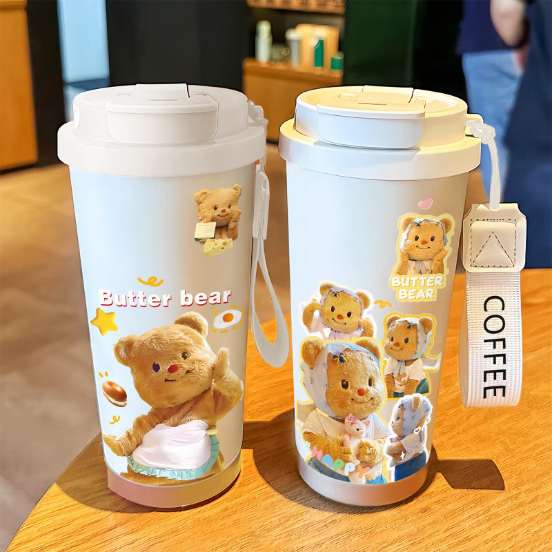 X.Butter Bear Thermos Cup 520ml ความจุขนาดใหญ่สําหรับรถกีฬาถ้วยกาแฟฟางสร้างสรรค์เหมาะสําหรับนักเรียน