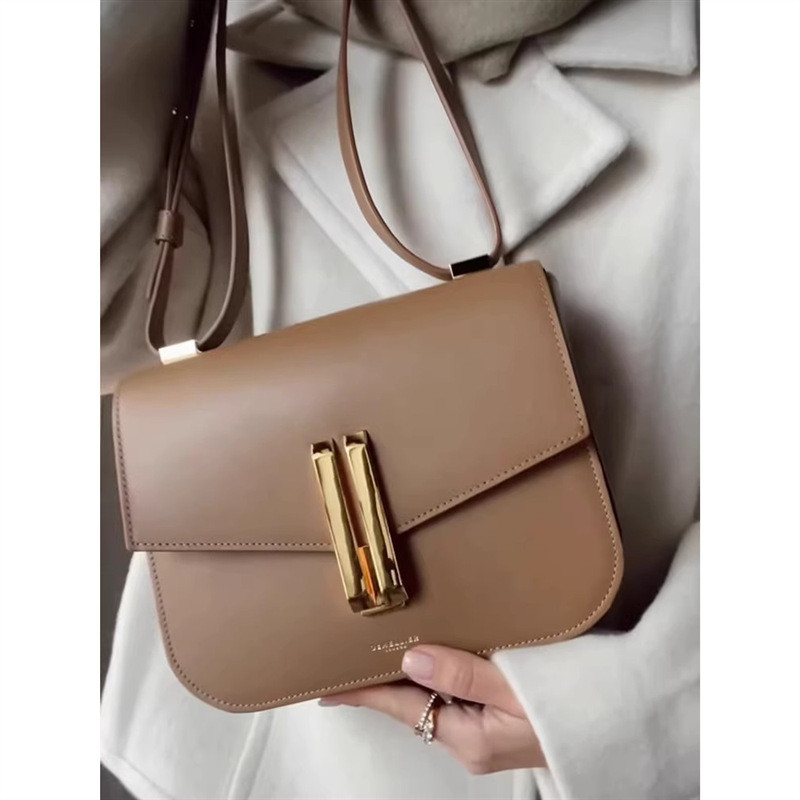 Deme * llier Tofu Bag Shoulder Diagonal Square Bag Retro Simple Small Square Bag