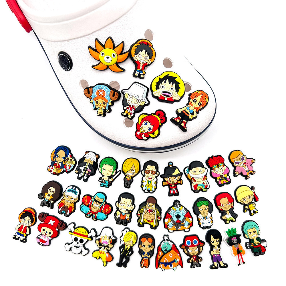 Crocs Jibbitz Animation ONE PIECE การ์ตูน DIY Clog Charms Pins สําหรับรองเท้า Crocs Charms